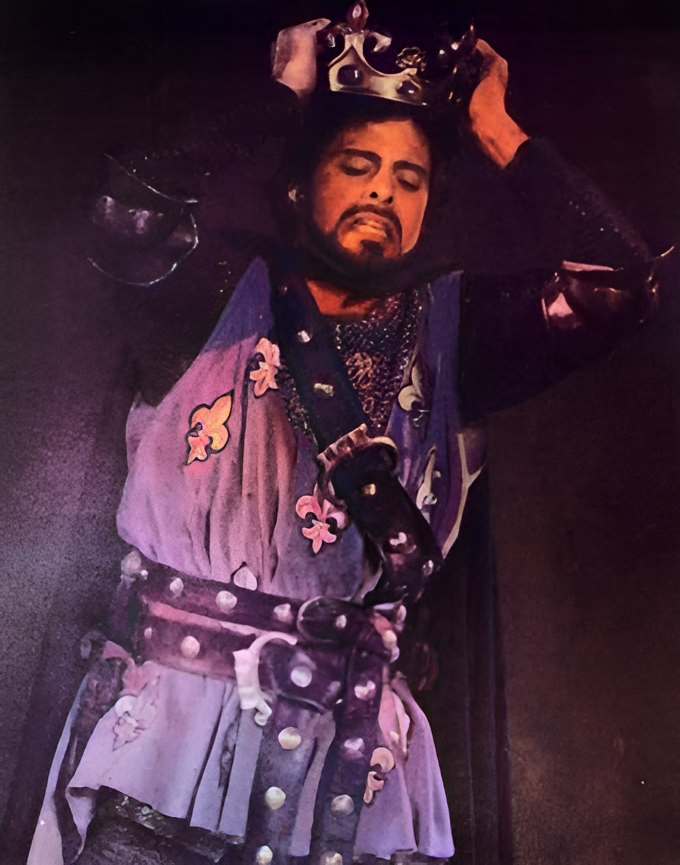 In Montségur, he plays the leading role of Gauthier (1985).